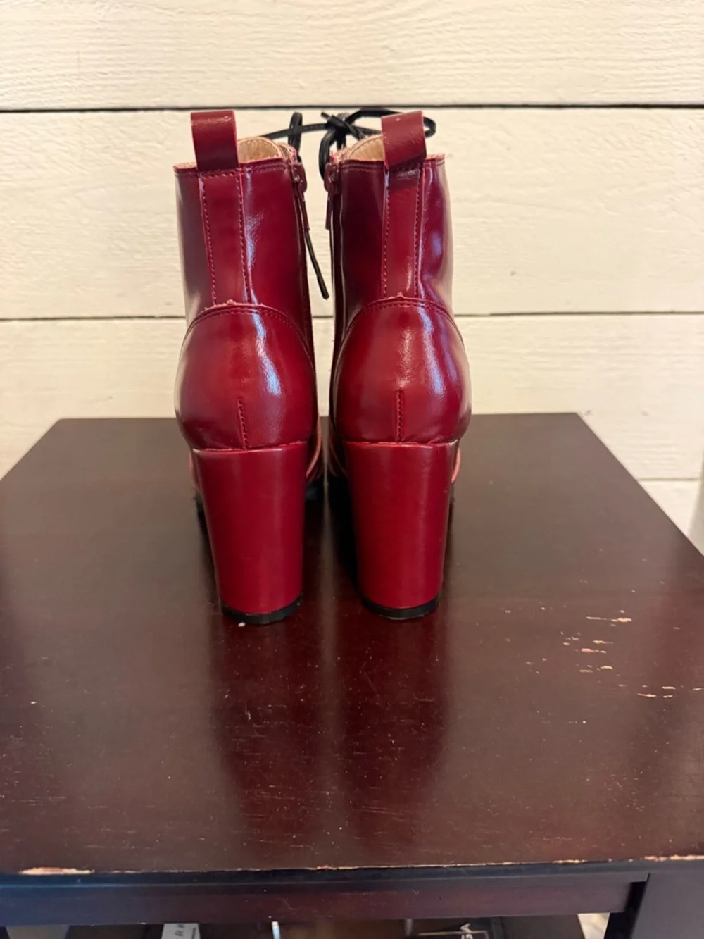 NIB Chase + Chloe Red Lace-Up Ankle Boots ❤️ Block Heel Combat Style Size 5.5